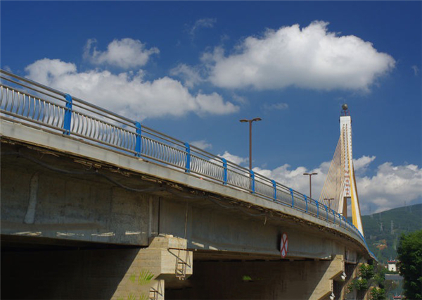 三明304不锈钢桥梁护栏：安全、耐用与美观的完美结合
